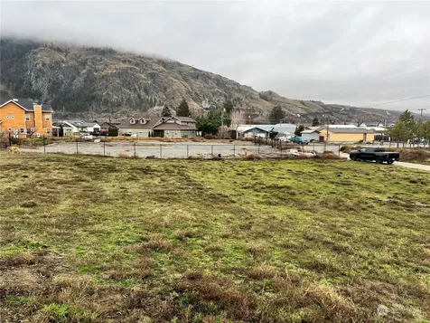 714 3rd Street Brewster WA 98812