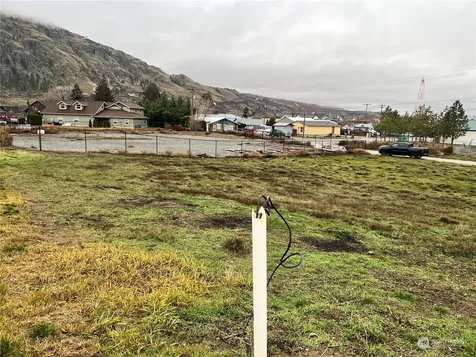 714 3rd Street Brewster WA 98812