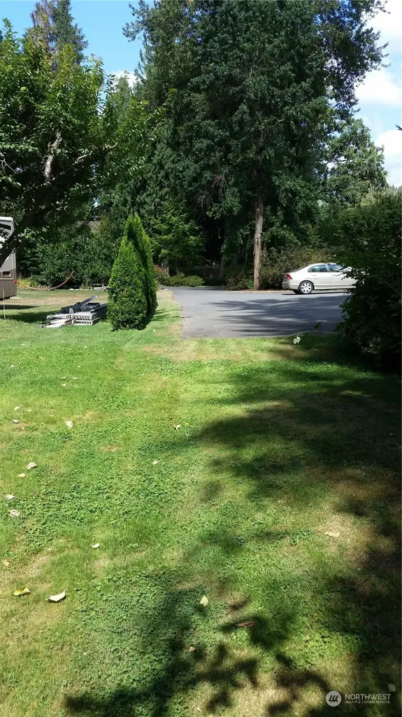 1560 Sycamore Drive SE Issaquah WA 98027