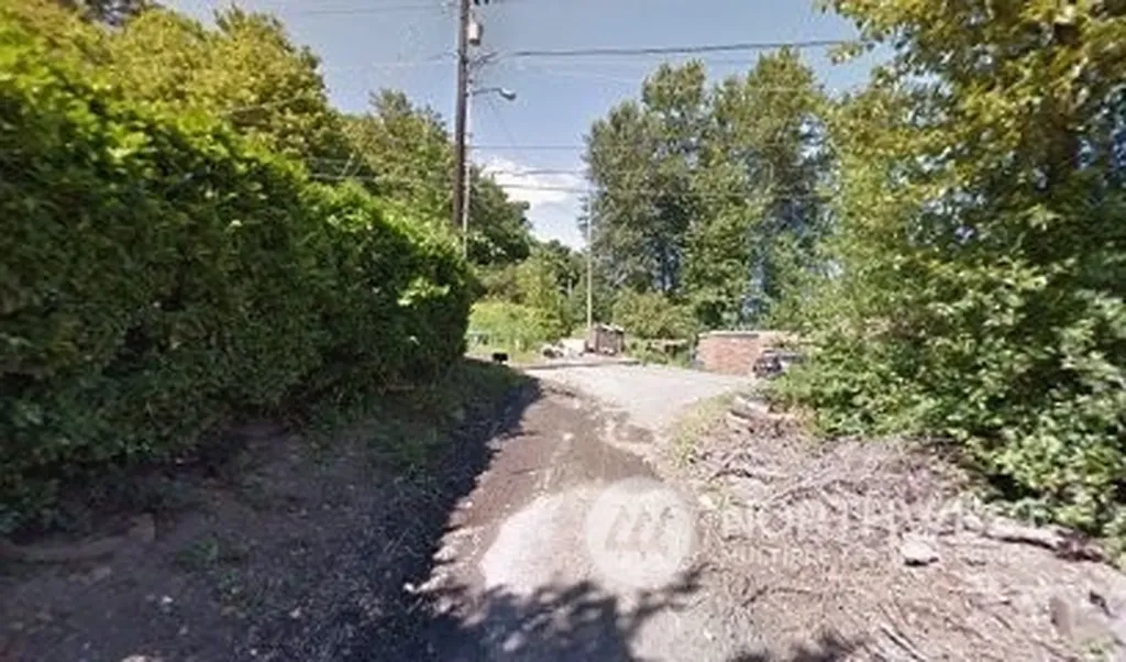 9205 42nd Avenue S Seattle WA 98118