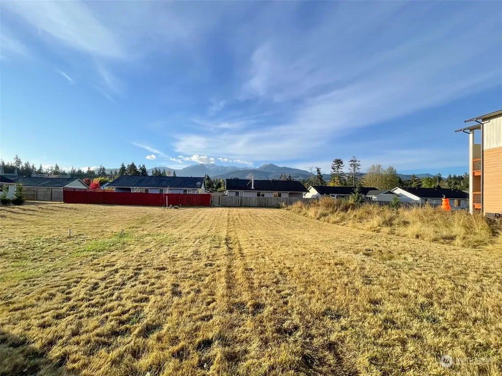 1140 E Park Street Port Angeles WA 98362