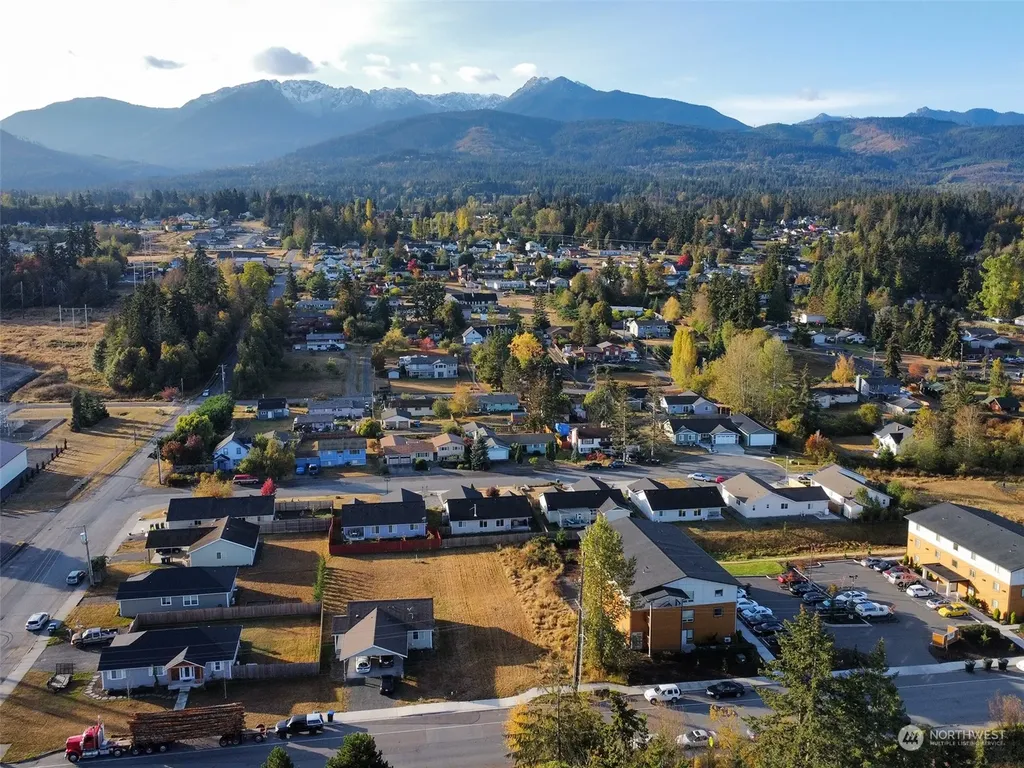 1140 E Park Street Port Angeles WA 98362