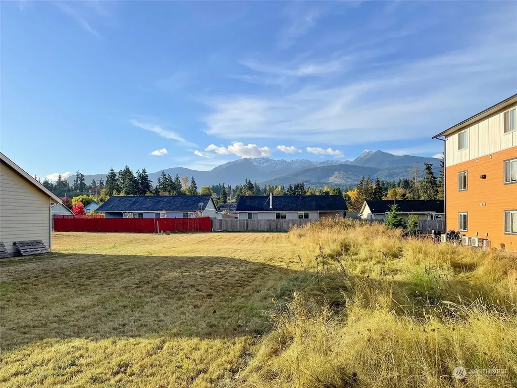 1140 E Park Street Port Angeles WA 98362