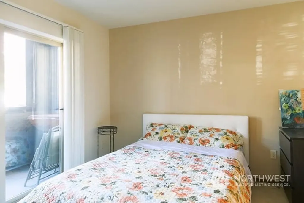 412 11th Avenue Seattle WA 98122