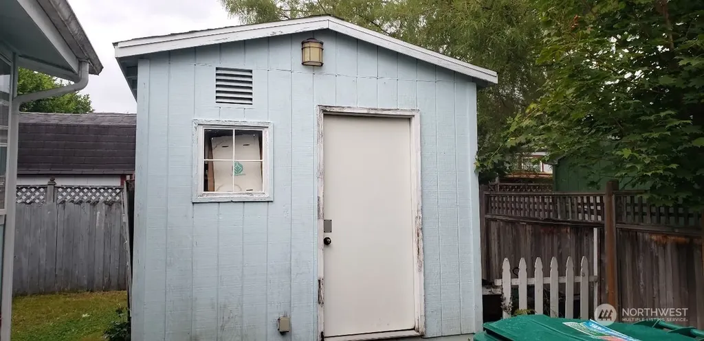 520 Willow Drive Enumclaw WA 98022