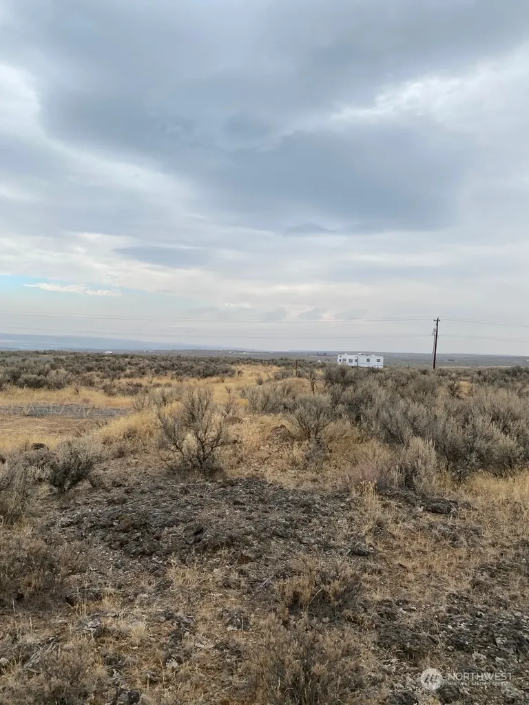 4915 W Coyote Trail Ephrata WA 98823