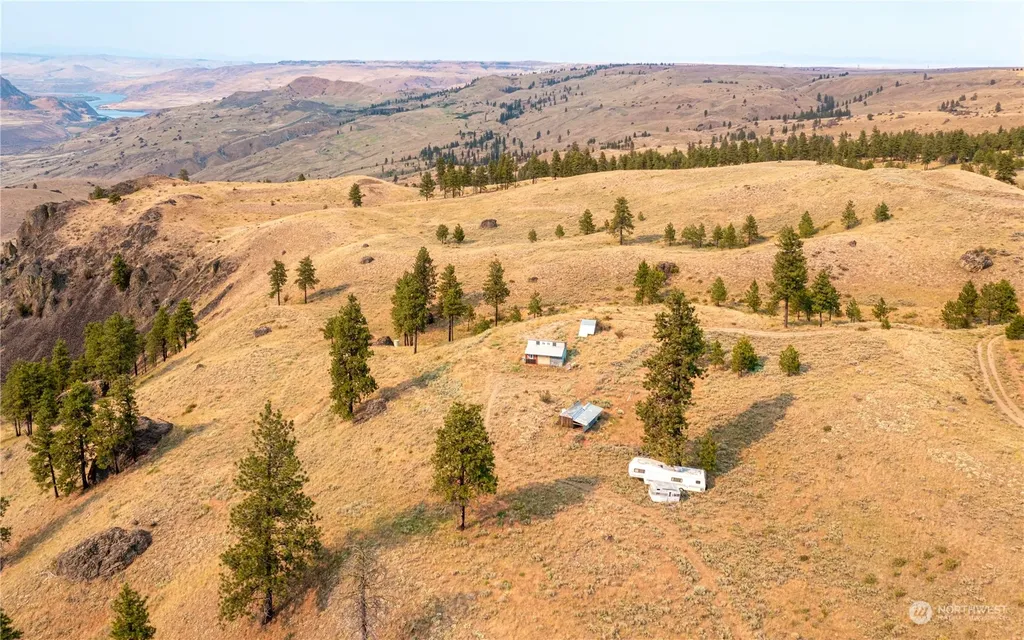 100 Pine Bluffs Lane Waterville WA 98858