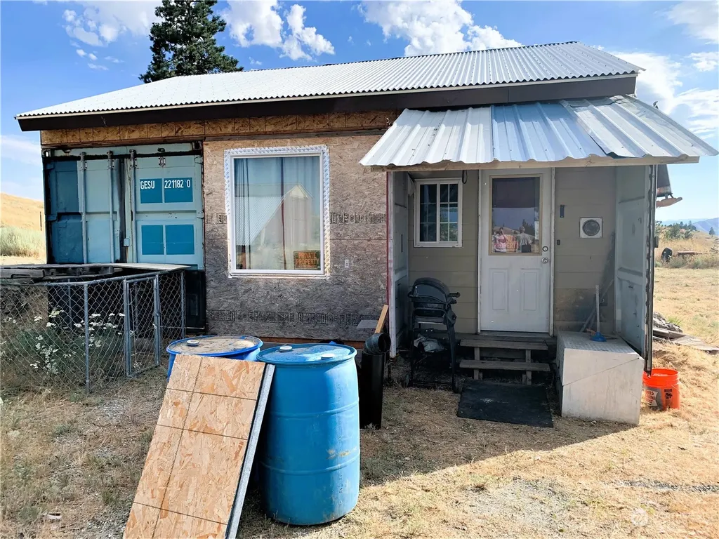 100 Pine Bluffs Lane Waterville WA 98858