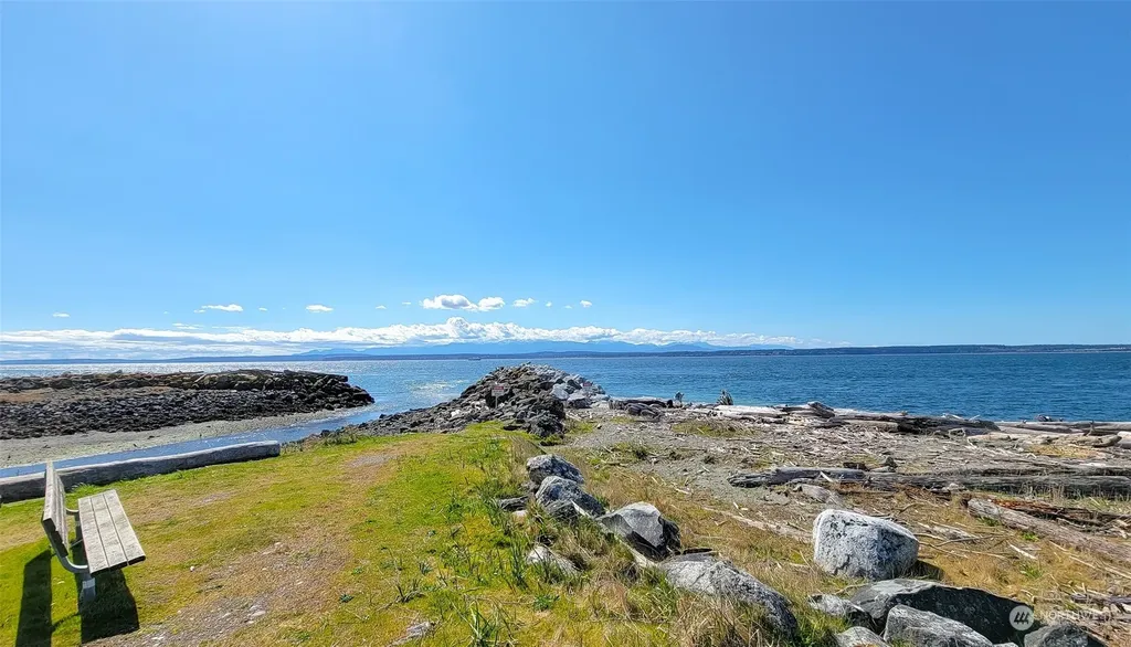 3780 Oceanside Drive Greenbank WA 98253