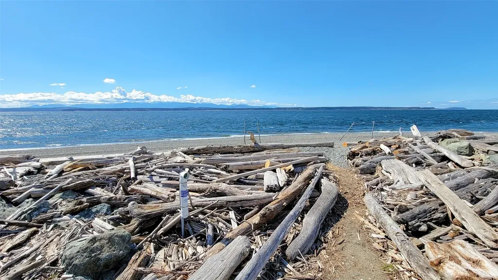 3780 Oceanside Drive Greenbank WA 98253