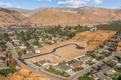 125 Freedom Hills Cashmere WA 98815