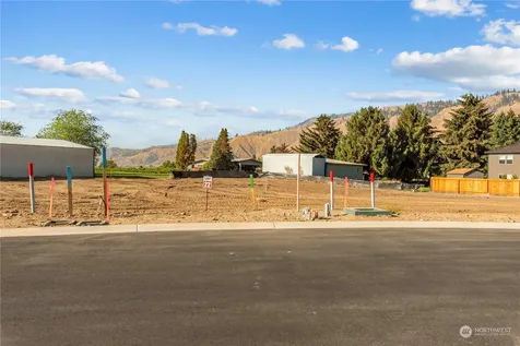 125 Freedom Hills Cashmere WA 98815