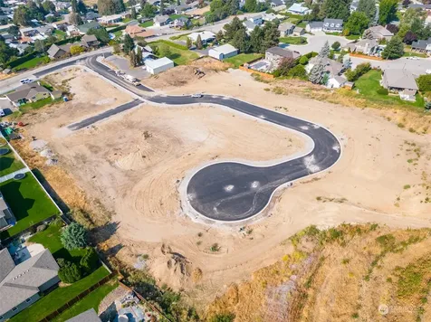 125 Freedom Hills Cashmere WA 98815