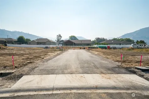 125 Freedom Hills Cashmere WA 98815