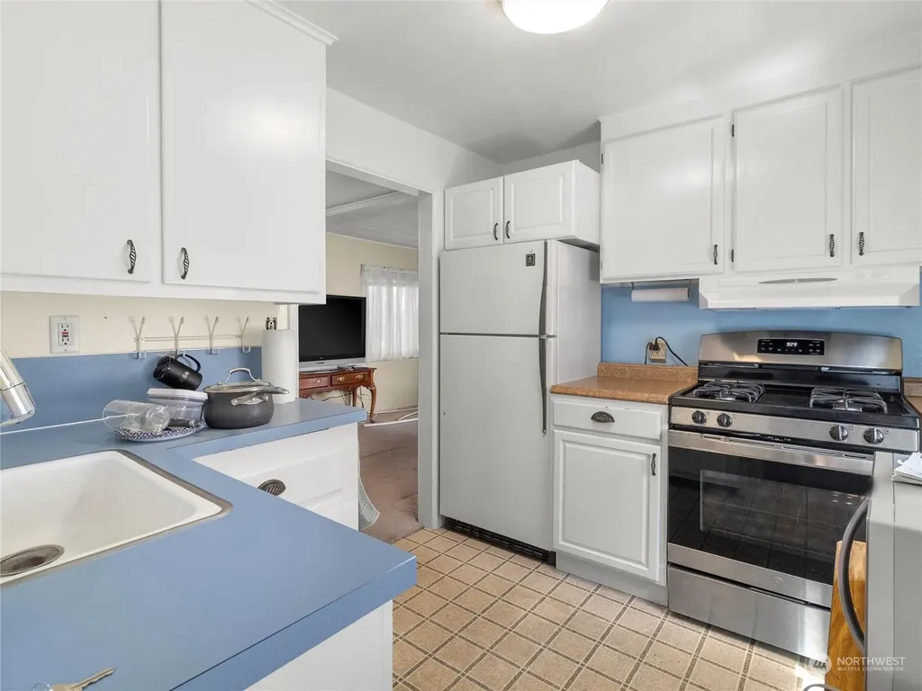 4221 Pacific Avenue SE Lacey WA 98503