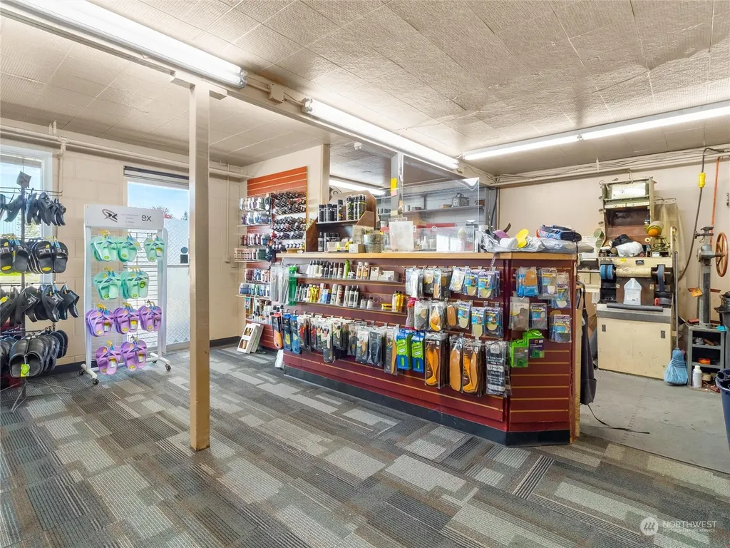 4221 Pacific Avenue SE Lacey WA 98503