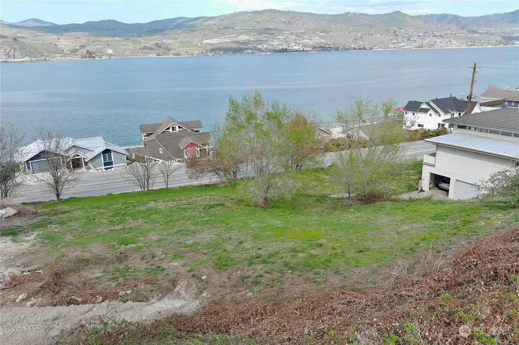 70 Grandview Lane Chelan WA 98816