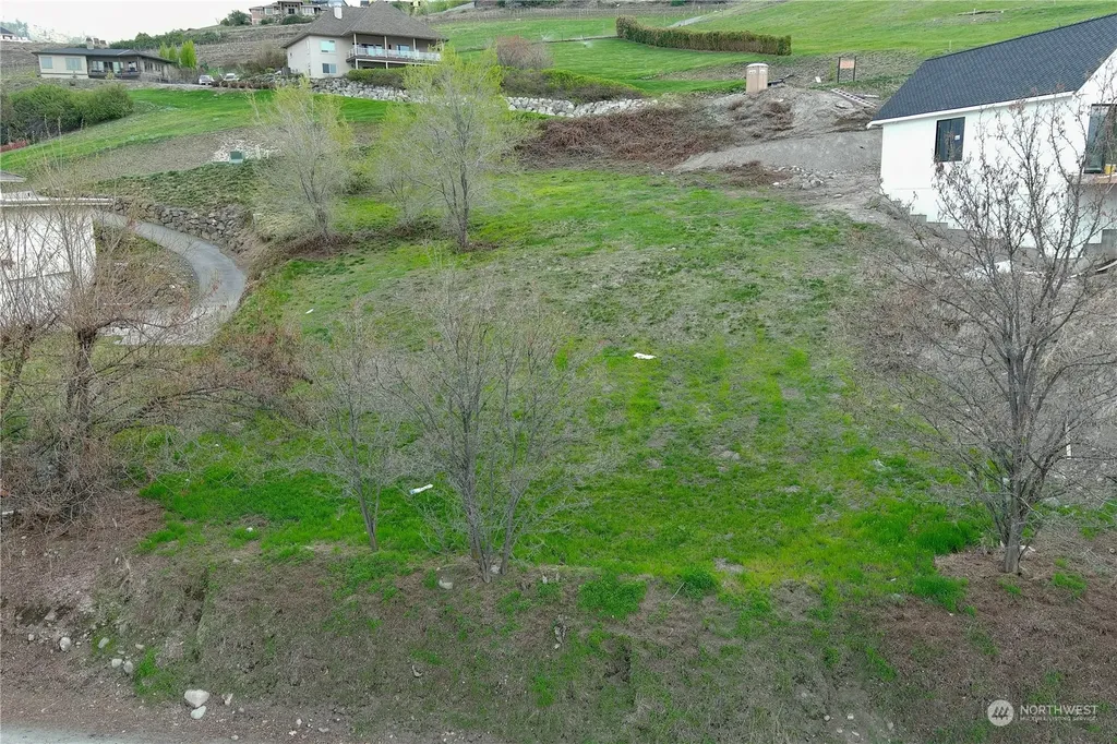 70 Grandview Lane Chelan WA 98816