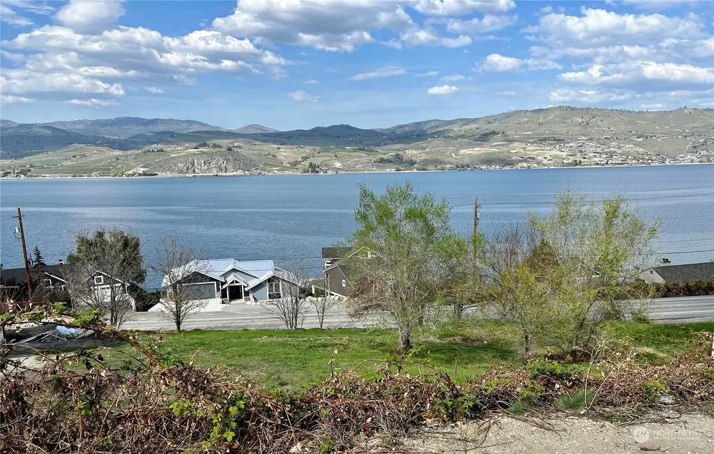 70 Grandview Lane Chelan WA 98816