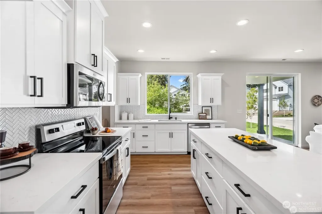 1422 60th Avenue NE Tacoma WA 98422
