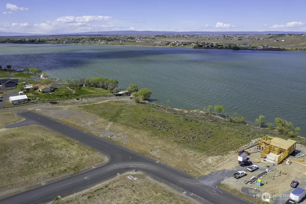5 6.3 NE Moses Lake WA 98837
