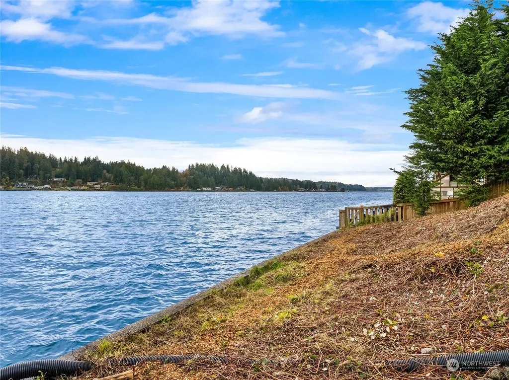 3356 Point White Drive NE Bainbridge Island WA 98110