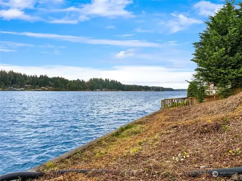 3356 Point White Drive NE Bainbridge Island WA 98110