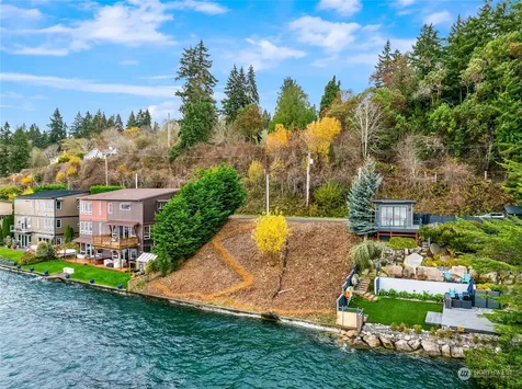 3356 Point White Drive NE Bainbridge Island WA 98110