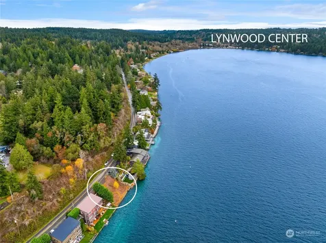 3356 Point White Drive NE Bainbridge Island WA 98110