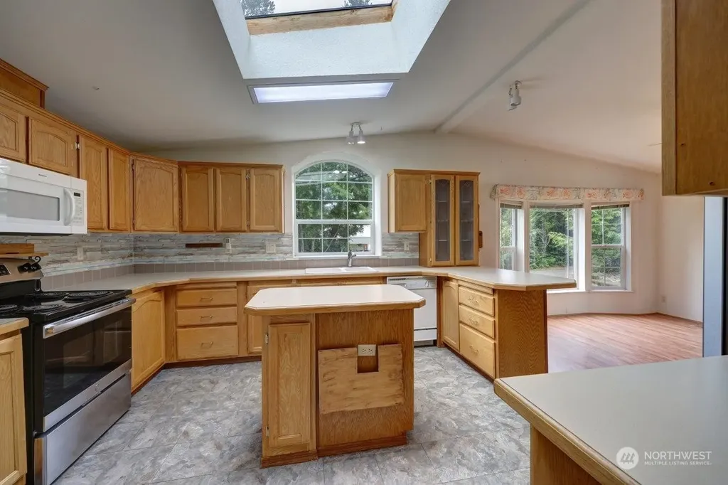 20410 Crane Place Ocean Park WA 98640