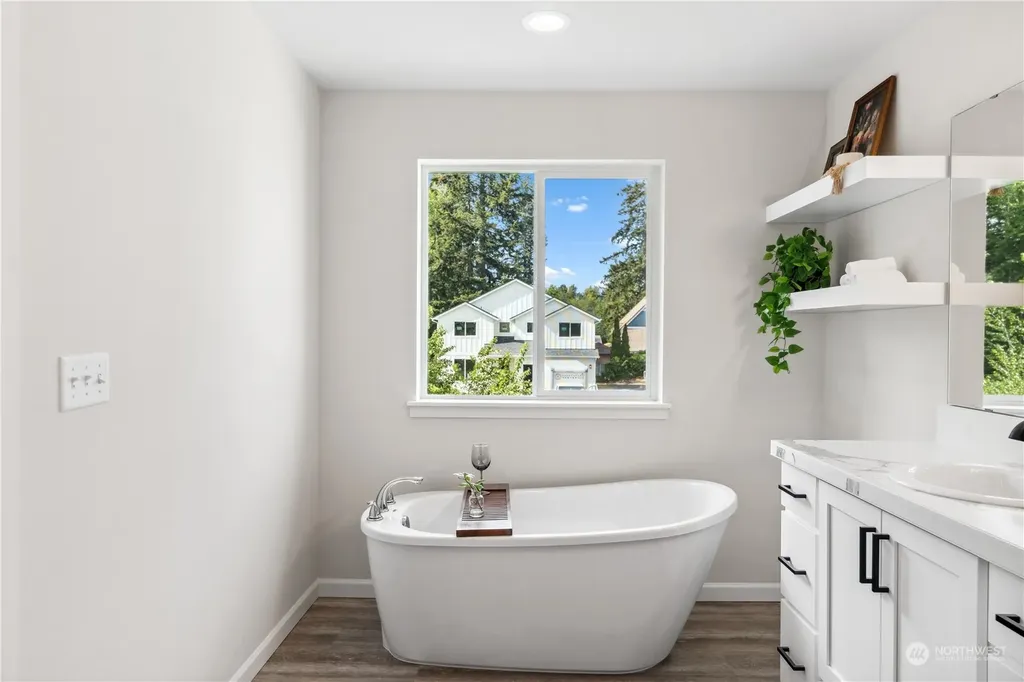 1414 60th Avenue NE Tacoma WA 98422