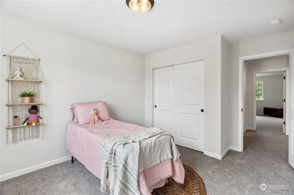 1414 60th Avenue NE Tacoma WA 98422