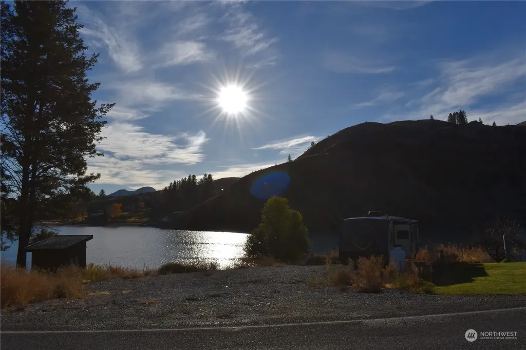 685 Loomis Oroville Road Tonasket WA 98855