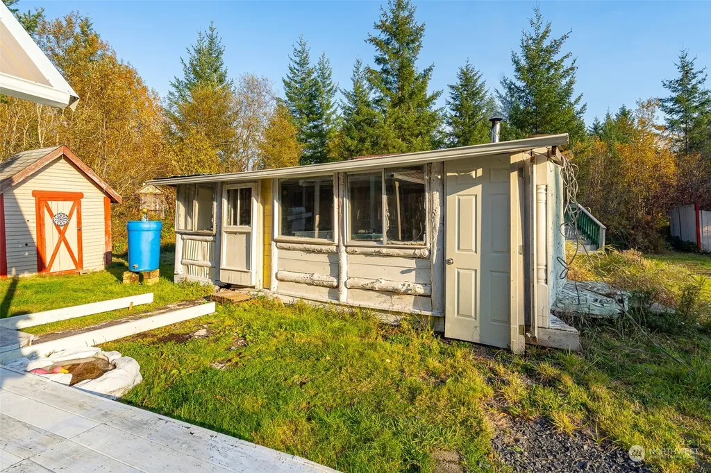 207 Meier Road Winlock WA 98596
