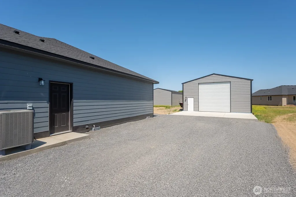 6428 NE Road 2.05 Moses Lake WA 98837