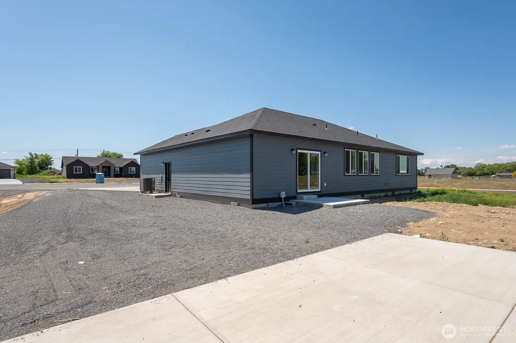 6428 NE Road 2.05 Moses Lake WA 98837