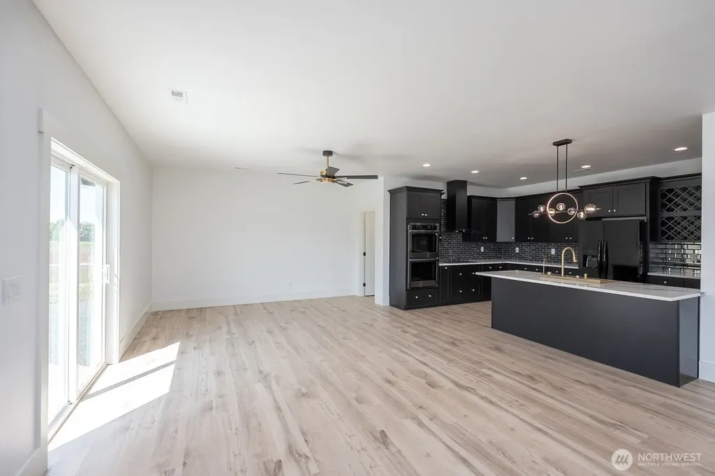 6428 NE Road 2.05 Moses Lake WA 98837