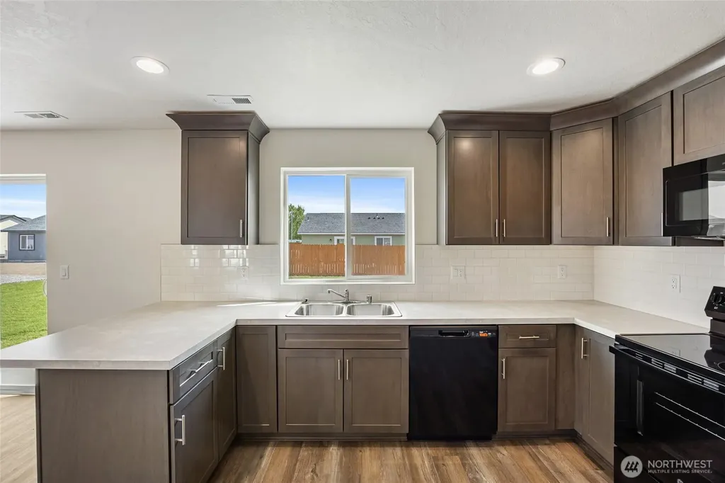208 Rattray Drive Mattawa WA 99349