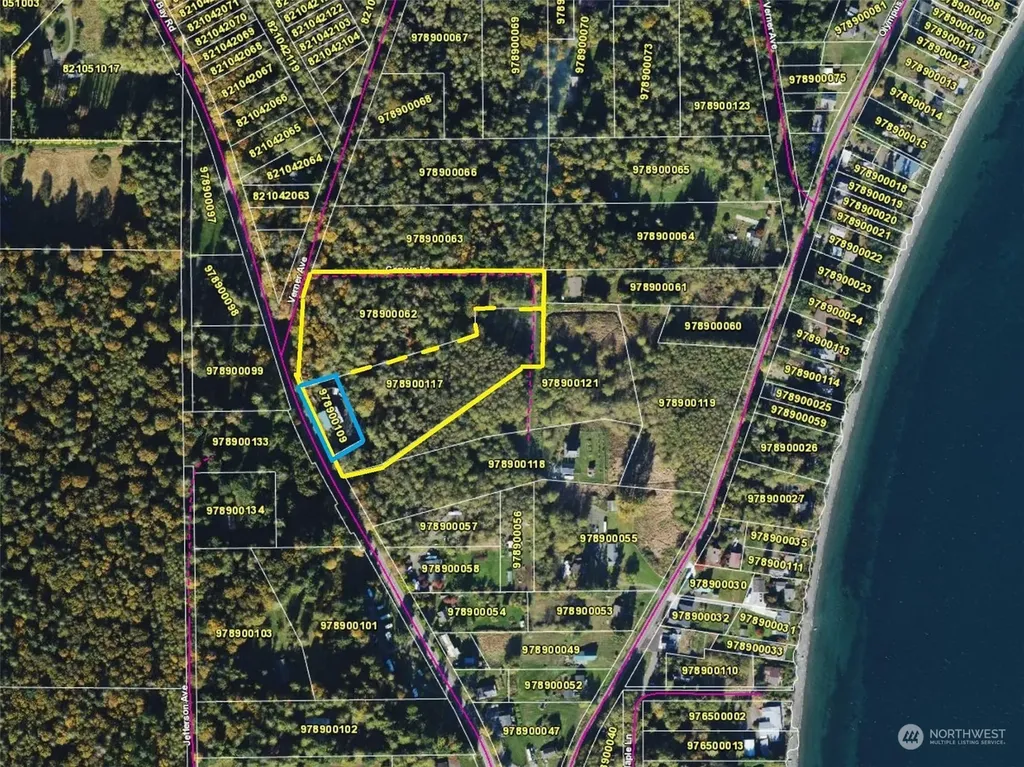 7251 Oak Bay Road Port Ludlow WA 98365