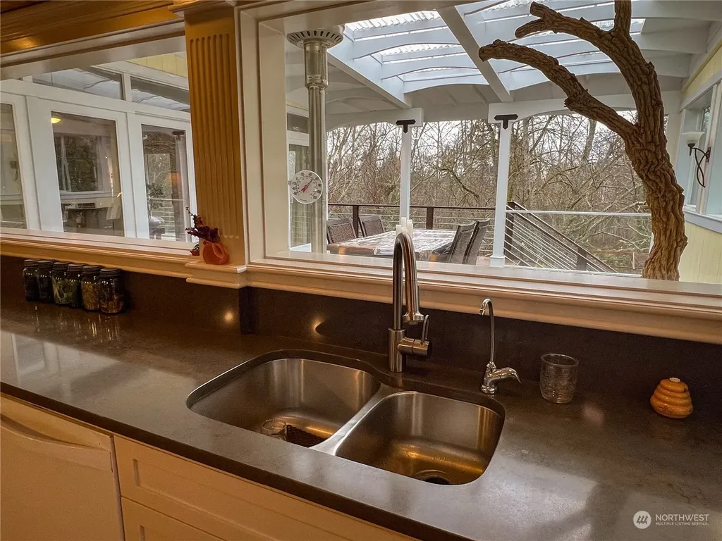 7251 Oak Bay Road Port Ludlow WA 98365