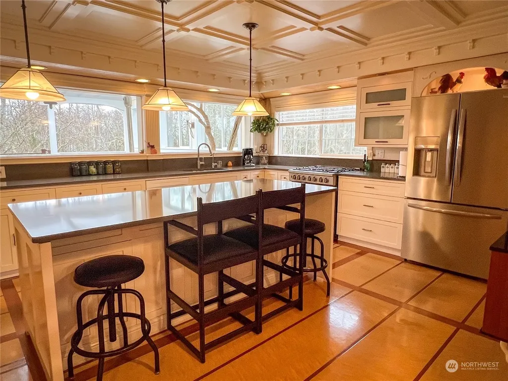 7251 Oak Bay Road Port Ludlow WA 98365
