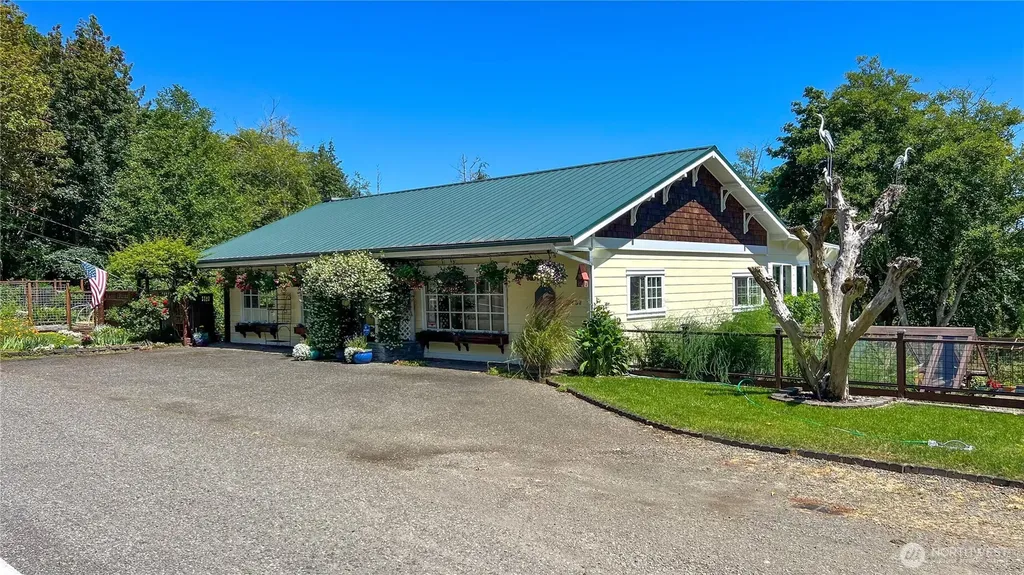 7251 Oak Bay Road Port Ludlow WA 98365