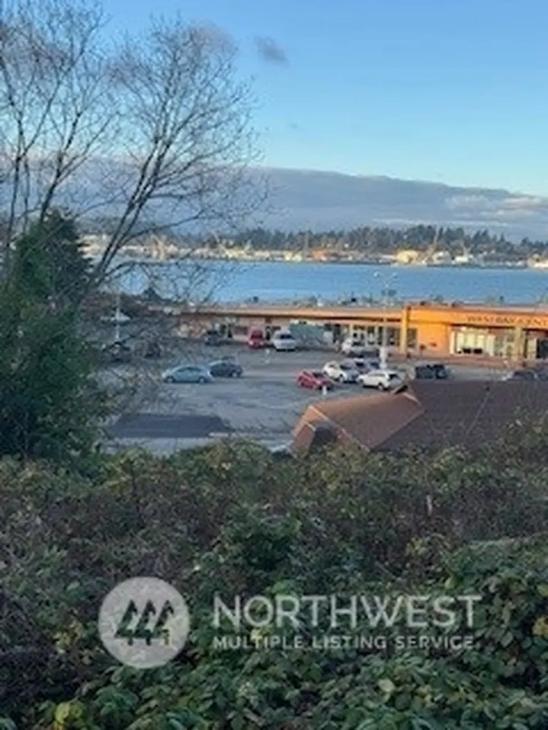130 Mitchell Avenue Port Orchard WA 98366