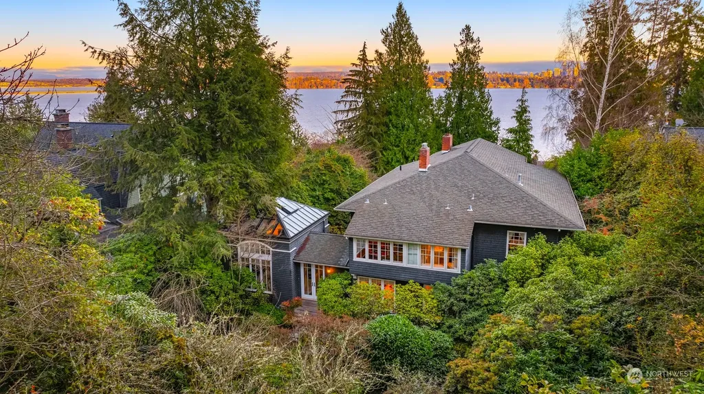 3802 E John Street Seattle WA 98112