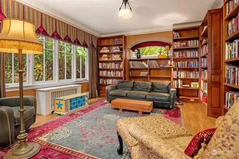 3802 E John Street Seattle WA 98112