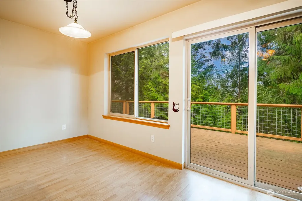 2940 Cedar Avenue Lummi Island WA 98262