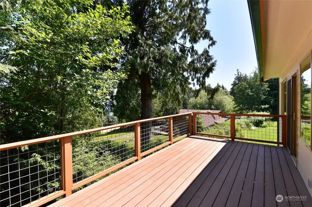2940 Cedar Avenue Lummi Island WA 98262