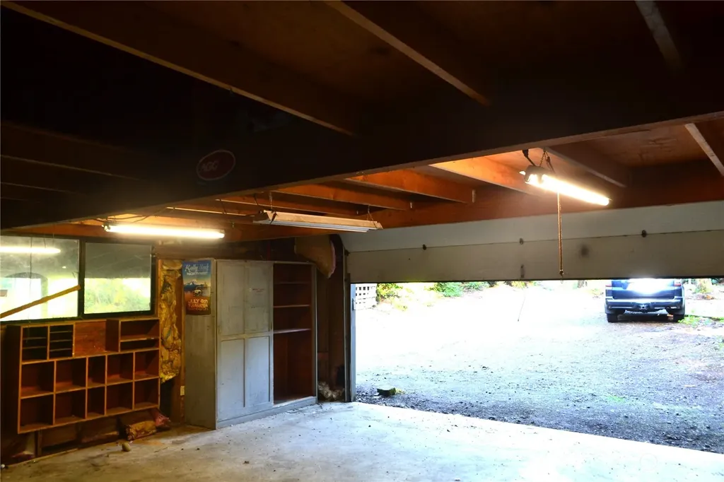 110 NE Collins Drive E Tahuya WA 98588