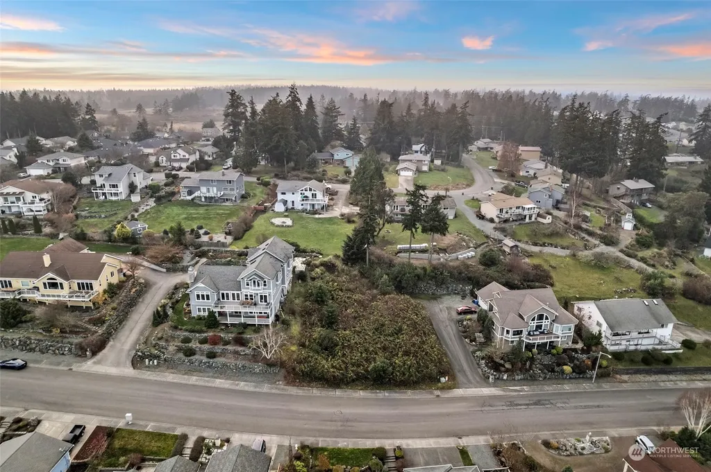2331 SW Freund Street Oak Harbor WA 98277