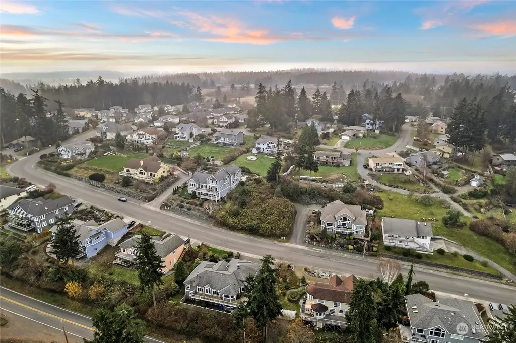2331 SW Freund Street Oak Harbor WA 98277